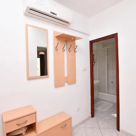 Apartment And Kiko Primosten