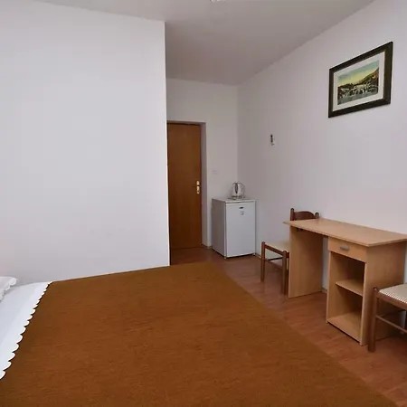 Apartment And Kiko *