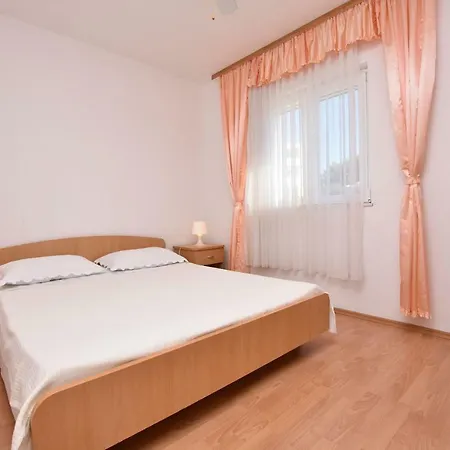 And Kiko Apartment Primosten